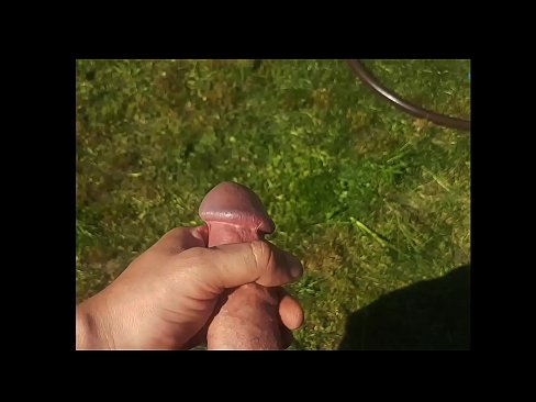 ❤️ Hottie si fa scopare a figa rosa è cums cun un squirt in un giardinu d'estate ️ Porno à porn co.amzhoka.top